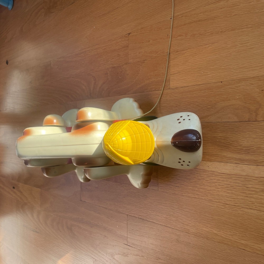 Vintage 1970s Hasbro Digger The Hound Dog Sleuth Detective Pull String Toy