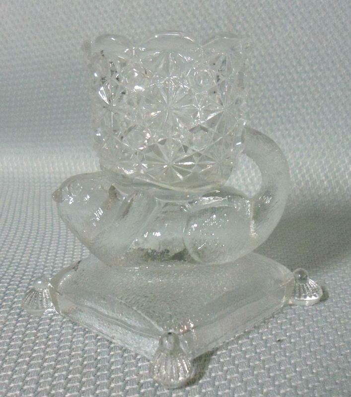 Rare Daisy & Button Otter Pattern Glass Toothpick Holder EAPG