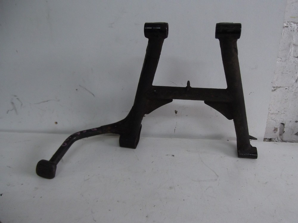 SUZUKI GS850 CENTRE STAND