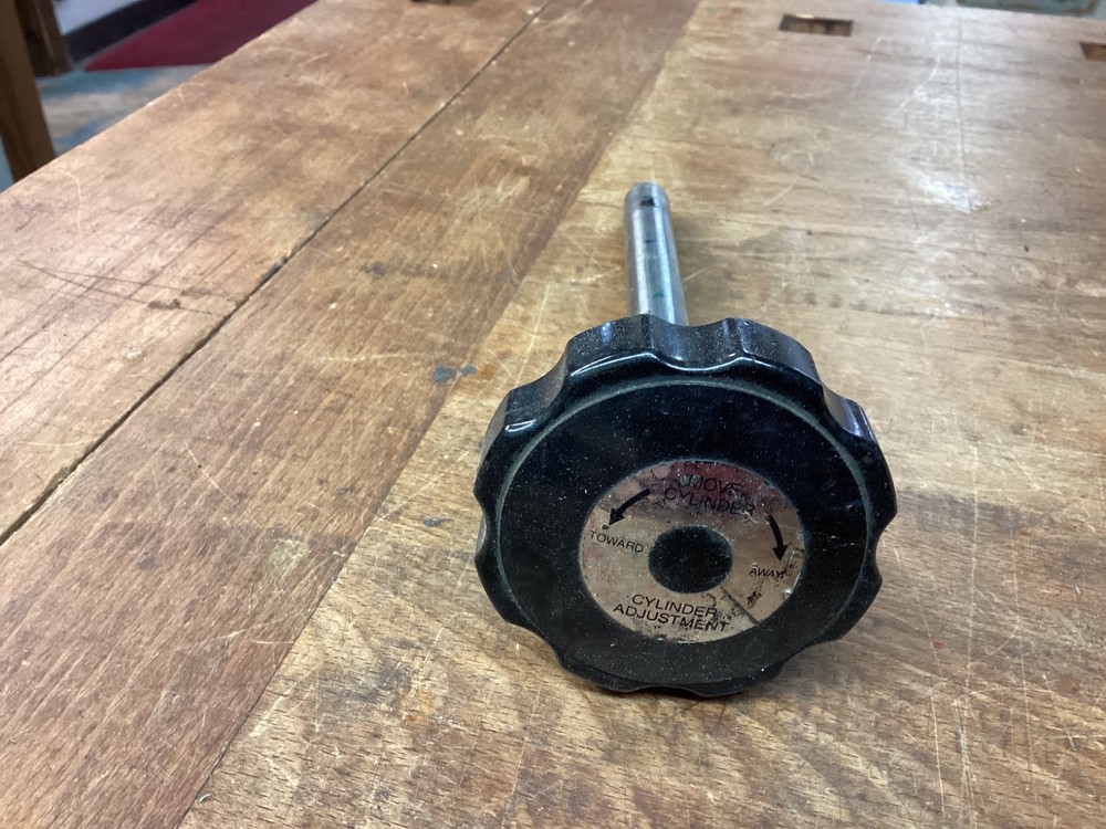 AB Dick Ryobi towensend t51 vertical adjustment handle crank