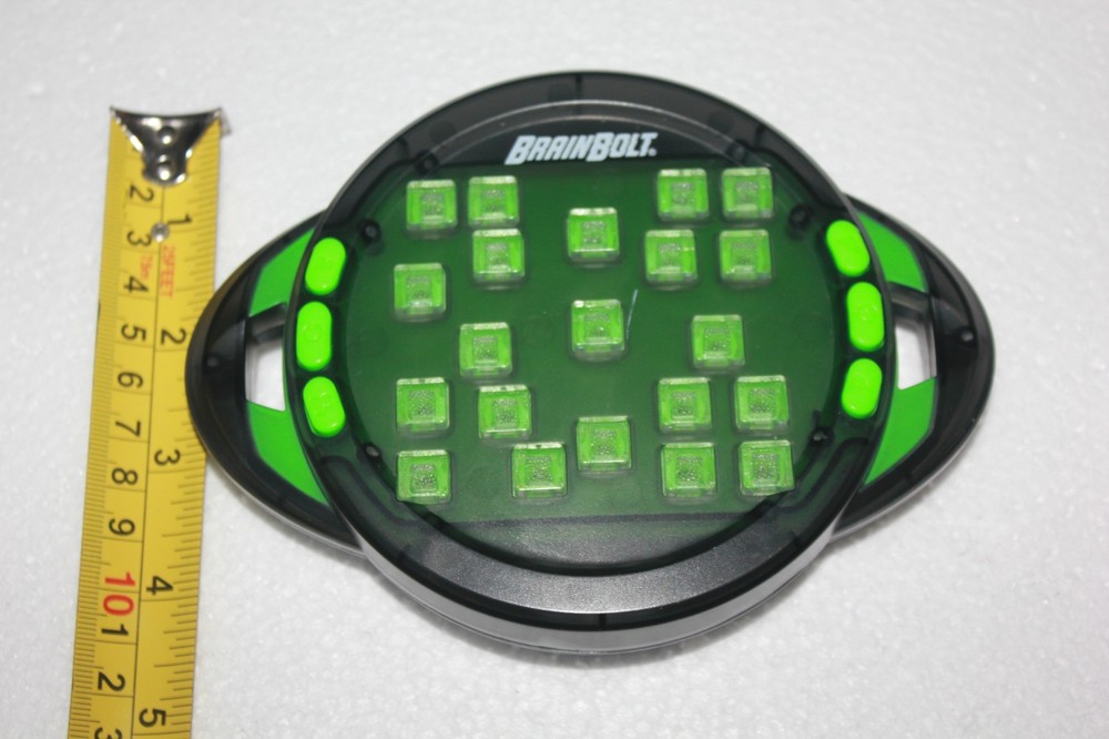 Brainbolt Handheld Brain Teaser Light Up Memory Game Educational Insight Puzzle