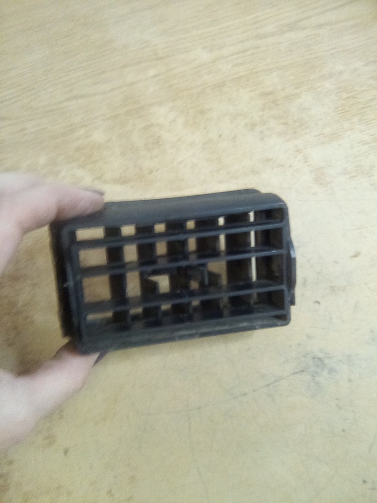 Freightliner 22-20576 AC/Heater Vent