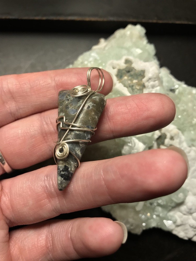 Natural Que Sera Sterling Silver Wrapped Pendant