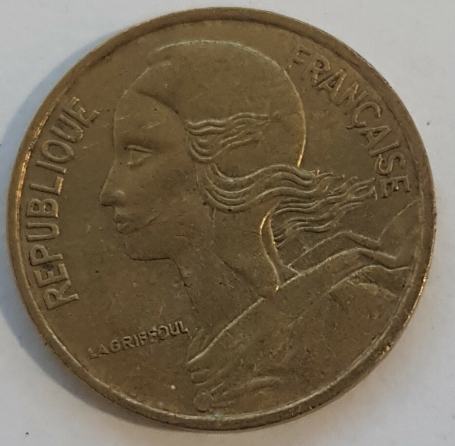 Old Coin 1981 French Five Centimes