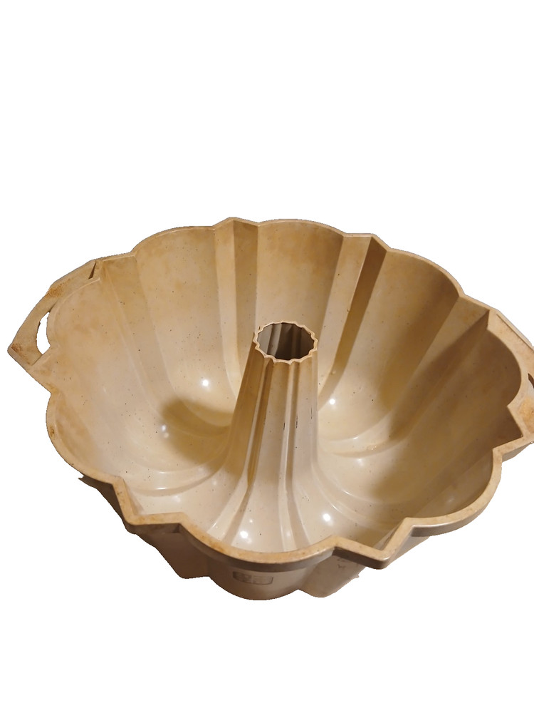 Bundt Cake Pan 4 Qt-Used