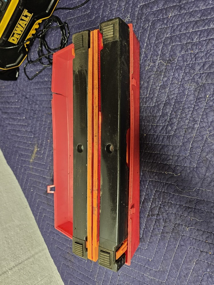 Cortina Strato Flare 219 Emergency Warning Triangle Flare Kit