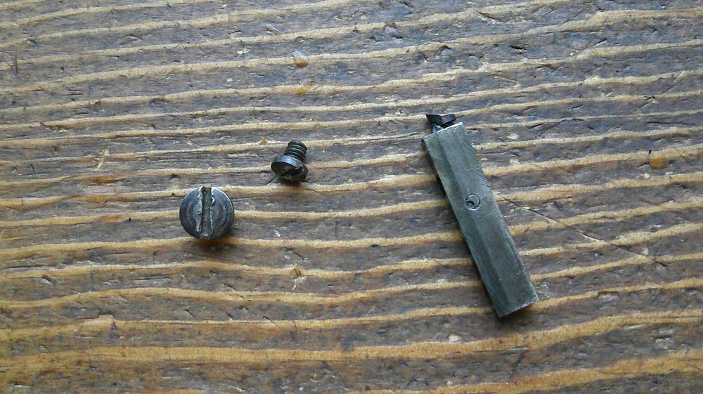 STEVENS 820 - 12GA - Ejector W/ Screw