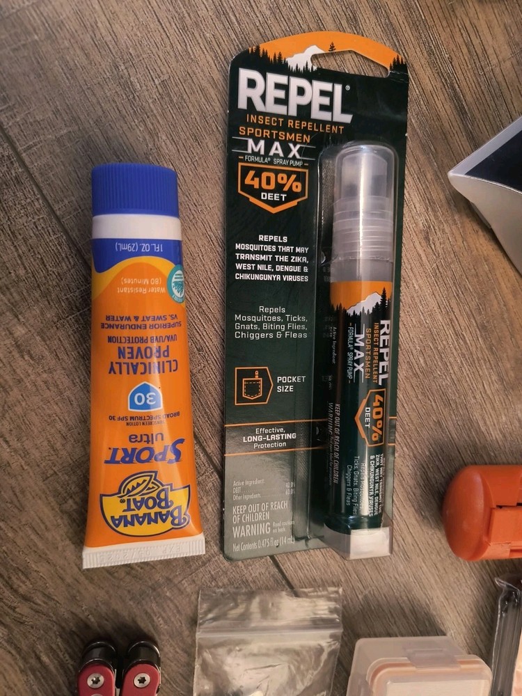 Mini Survival/Hiking Kit