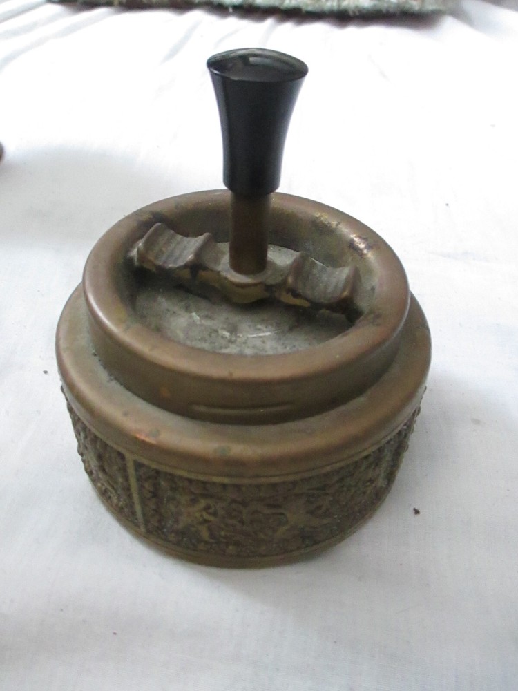 Table Cigarette Holders 3+ 2 Ashtrays Vintage