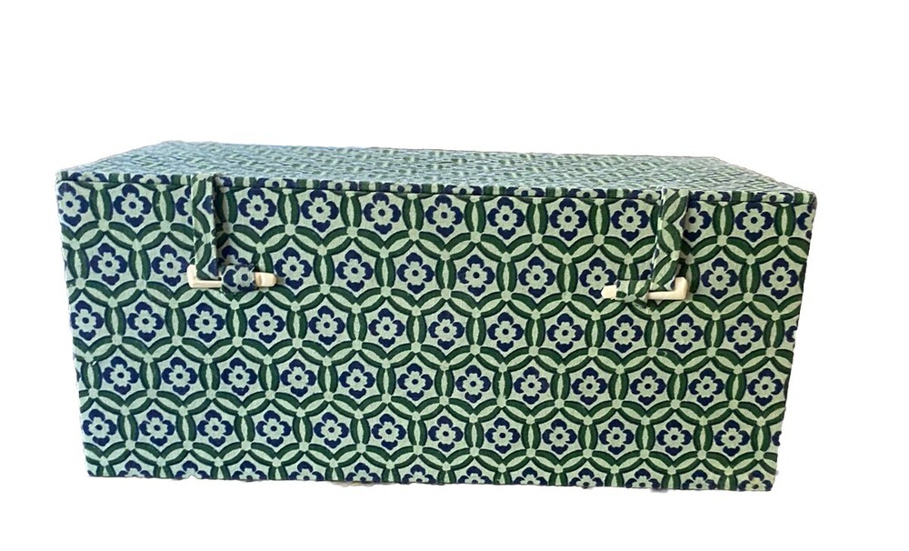 asian incense burner Graphics Symbols storage box preowned good condition