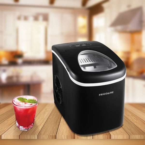 Frigidaire, 26 Lbs. Countertop Ice Maker, Bullet Shaped Ice, Black