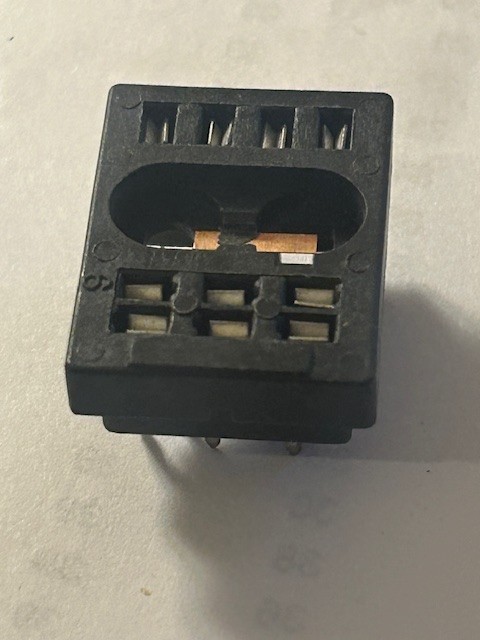 507186 Relay Socket
