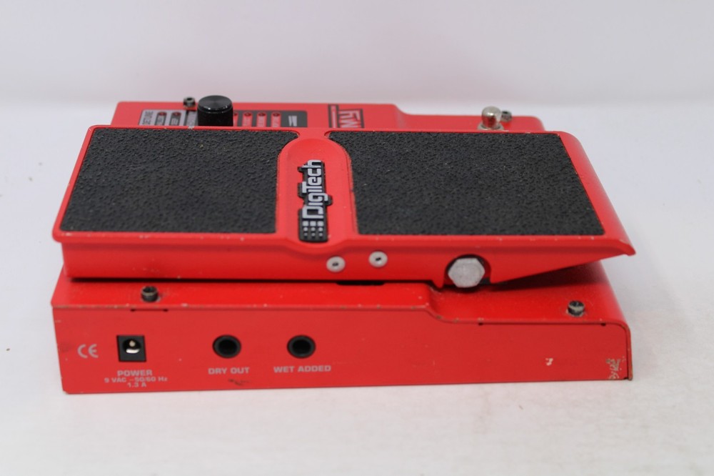 DigiTech Whammy 4 pitch shifting pedal