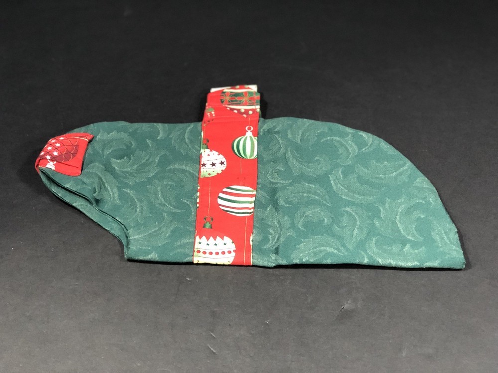 Christmas Dog Clothes Small Emerald Green Leaf Pattern & Red White Contrast NEW