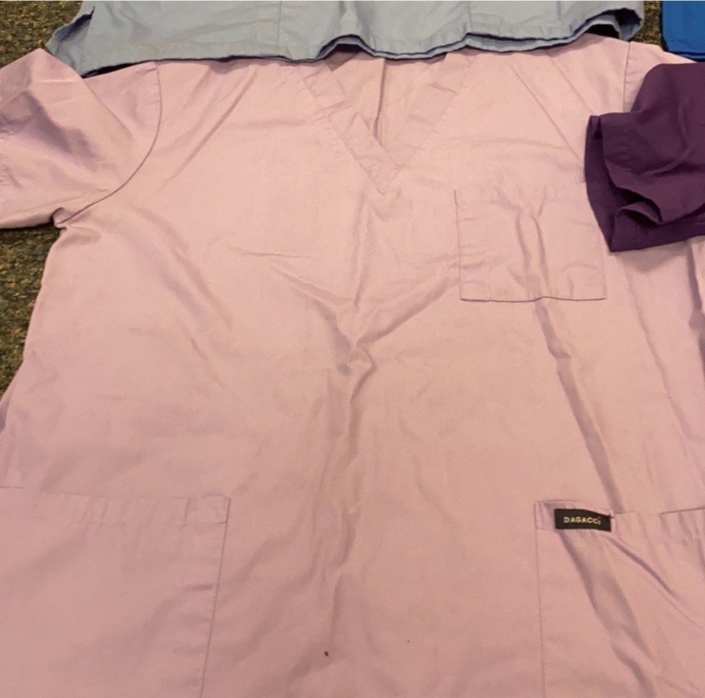 10 Scrub Uniforms Sz. L