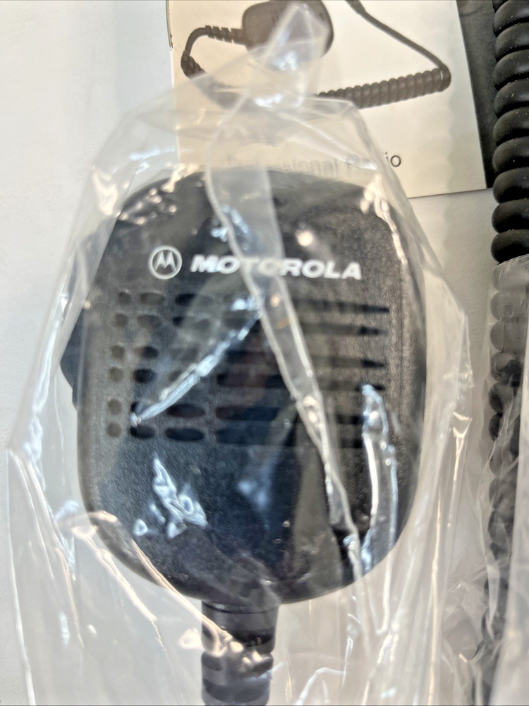 Motorola HMN9052B Speaker Microphone NEW OPEN BOX