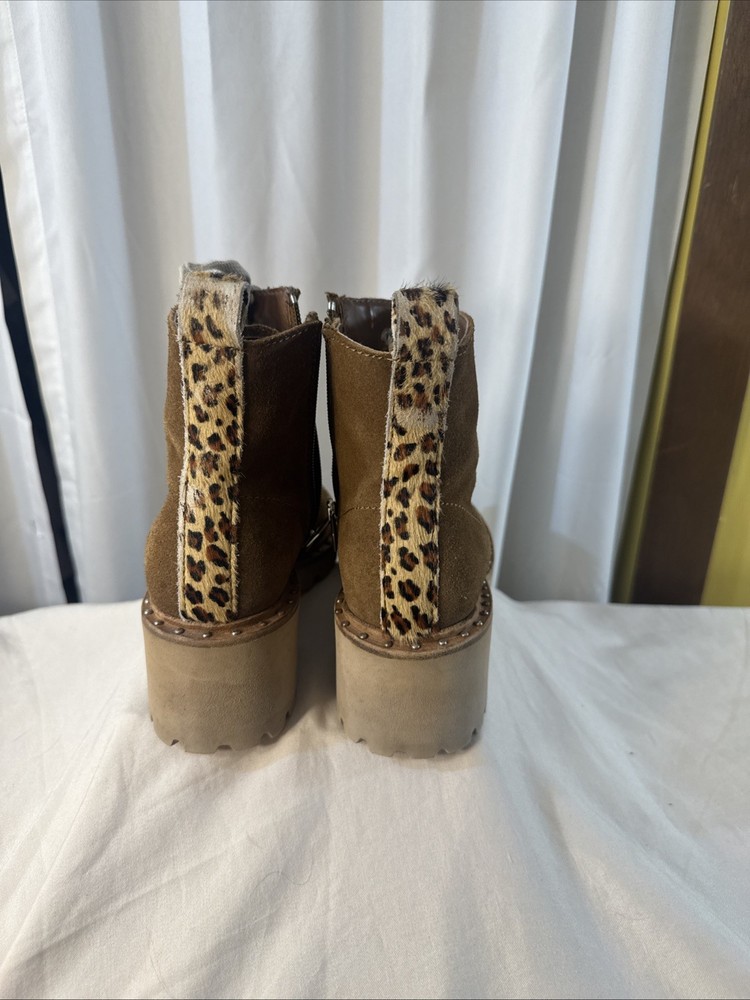 Never Worn Dolce Vito Leather Full Lug Heel Combat Boots Size 6