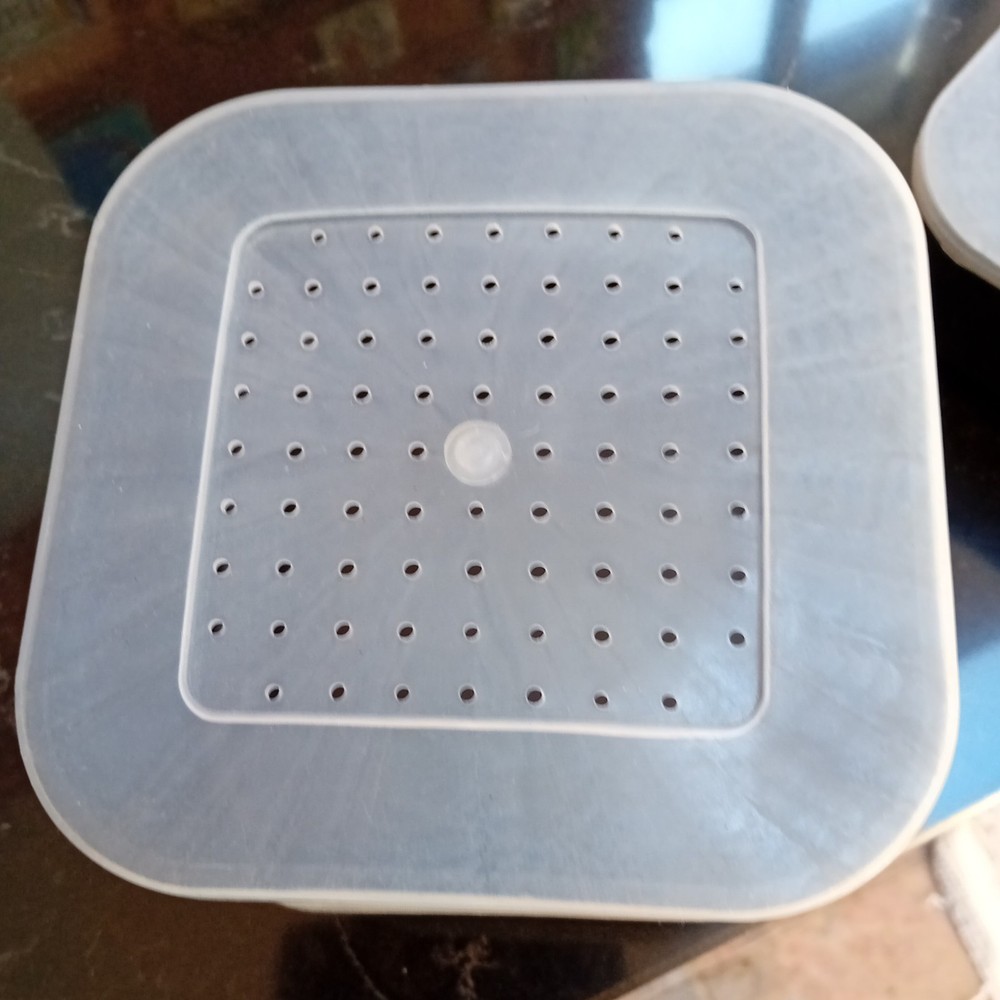 Small Bait Boxes