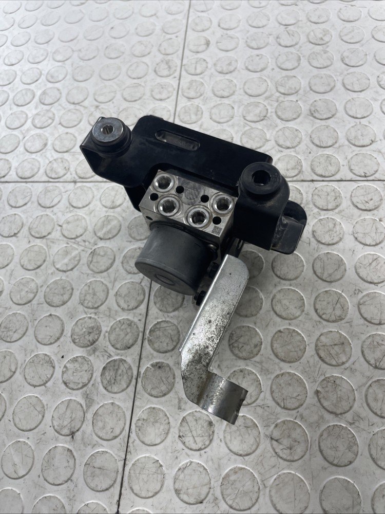2017 Yamaha YZF R3 ABS Pump Module OEM Good