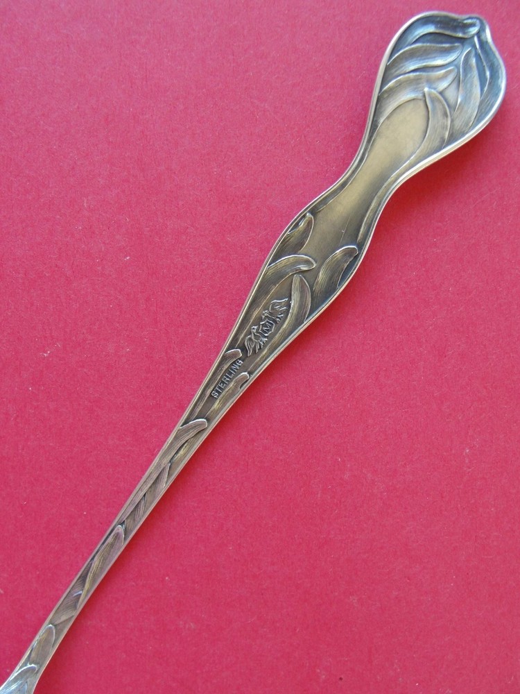 Baker Manchester "Daffodil" Sterling Silver Olive Fork 6-1/4"