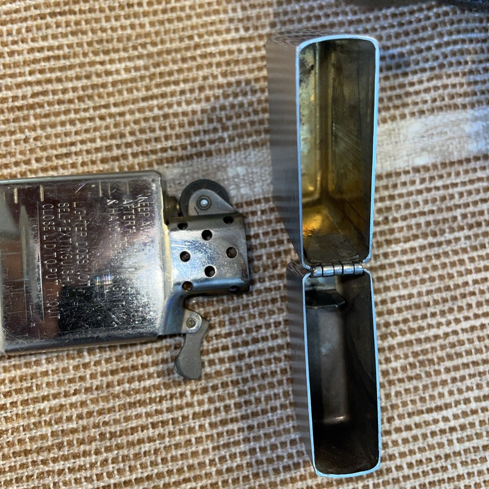 Zippo Classic Pocket Lighter -Chrome - #B-07