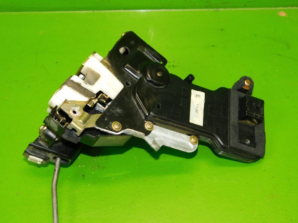 04-08 RX8 OEM passenger right front door lock actuator motor assembly complete