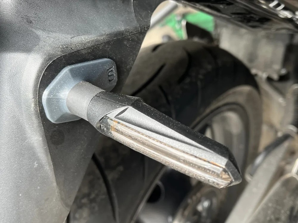 Suzuki GSF Bandit indicator adapters