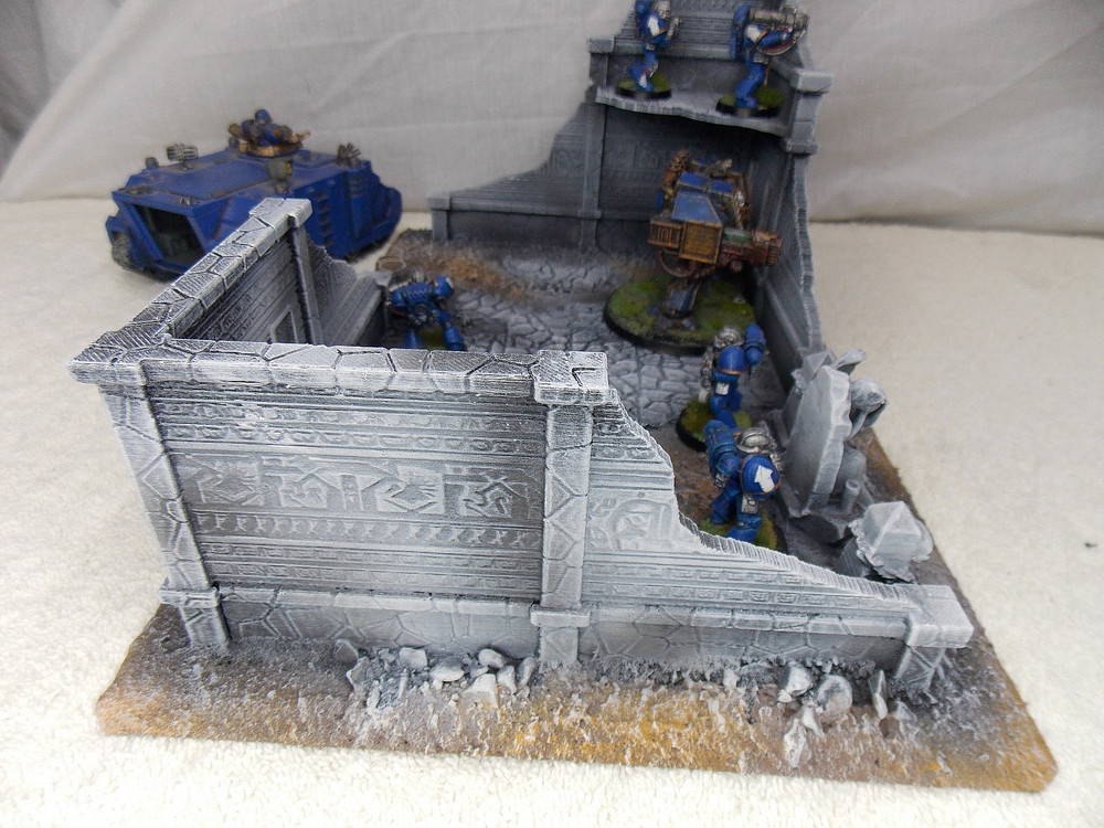 WARGAMING TERRAIN PAINTED BUILDING