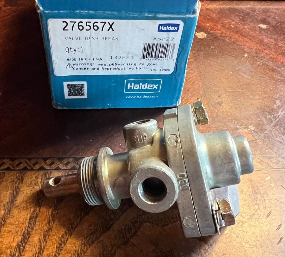 Haldex OEM Push Pull Hand Control Control Valve 276567X 132PP1
