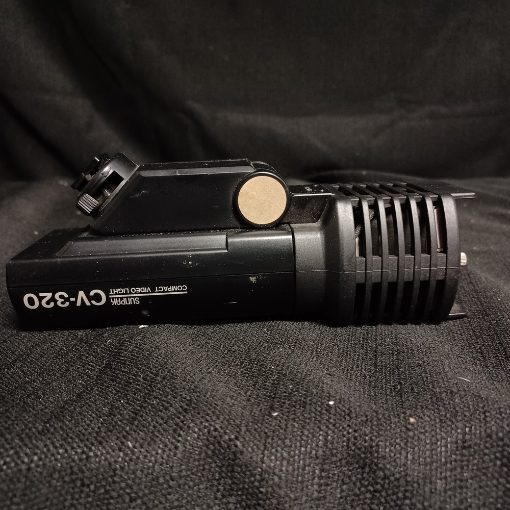 Sunpack CV-320 Video Light - Compact 20 Watt Light & Rechargeable Battery