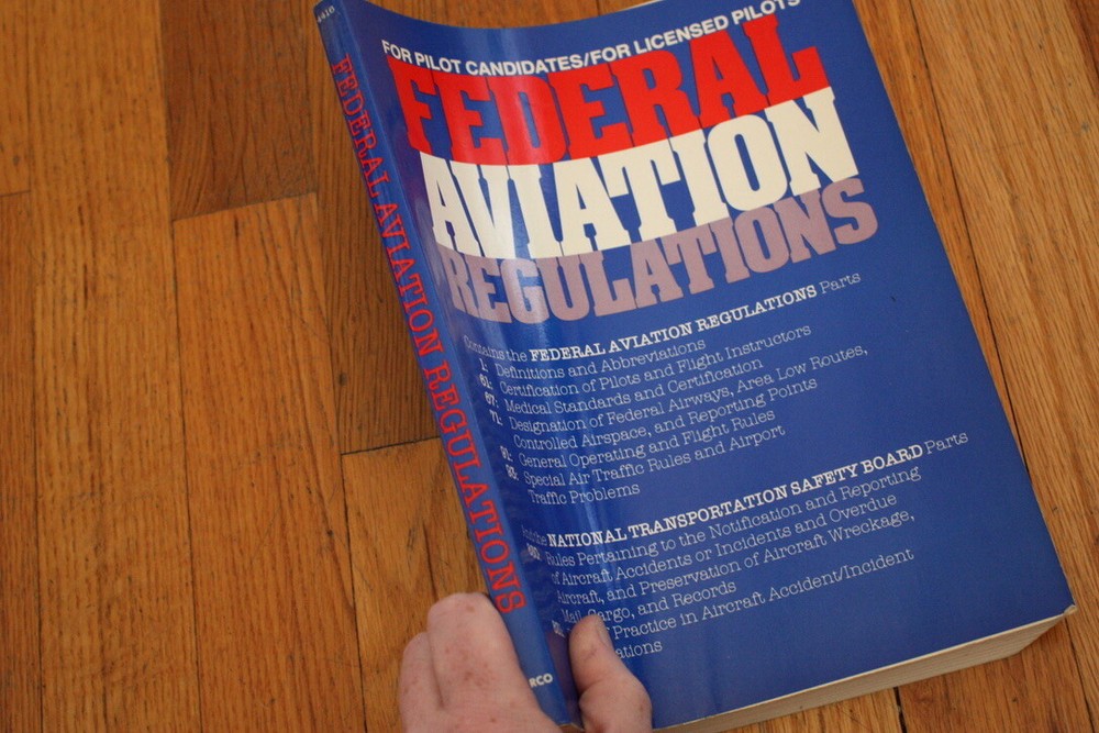 FEDERAL AVIATION REGULATIONS 1978 EDITION - Arco Book