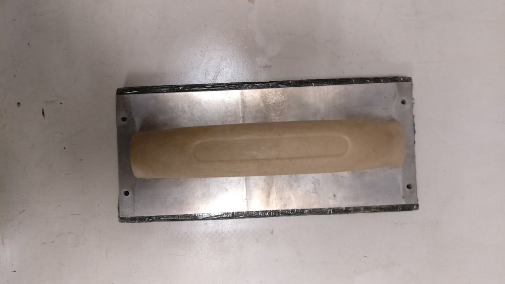 Eight assorted drywall/mud tools