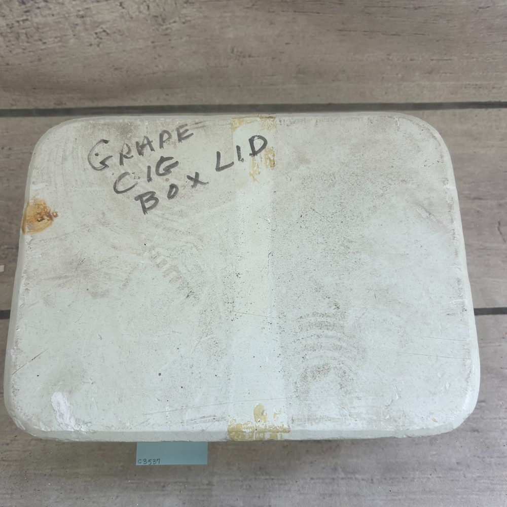 Unbranded Ceramic Casting Mold Grape Cigarette Box Lid #W-325