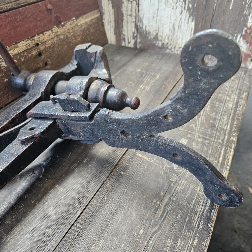 Antique Blacksmith Post Leg Vise