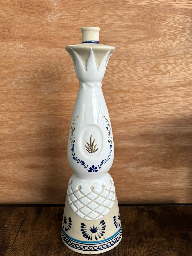 1 Empty Clase Azul Añejo 750 ML, Tequila Signed Bottle