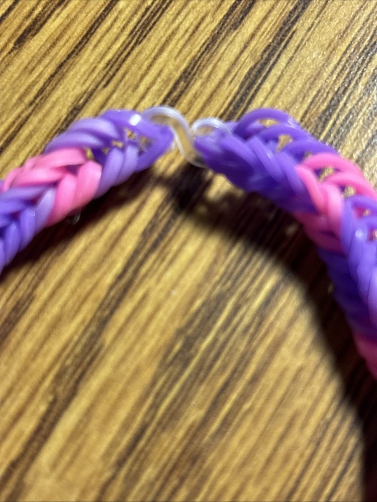 Rainbow Loom Band Seahorse Bracelet