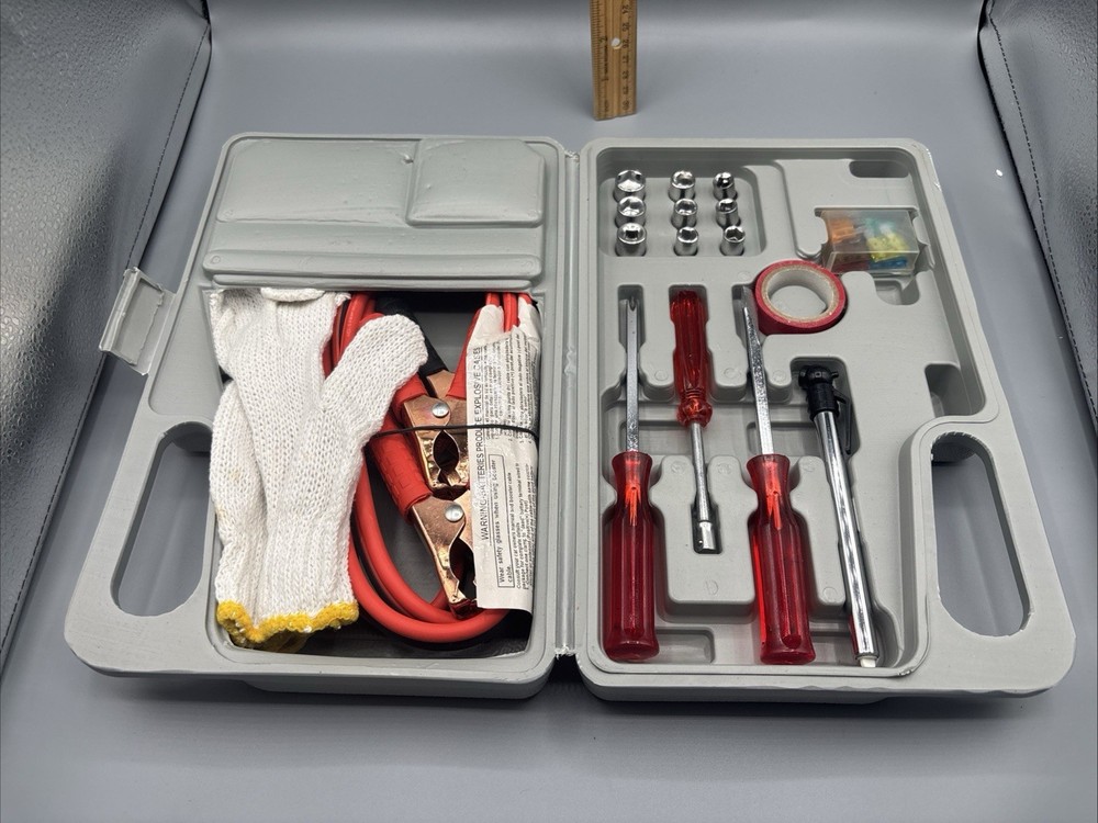 Roadside Emergency Car Kit 30 piece tool set (never used)
