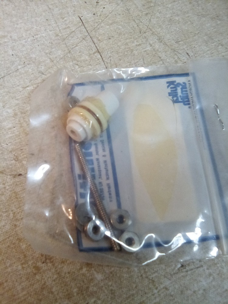 HH Smith 9544 Insulator