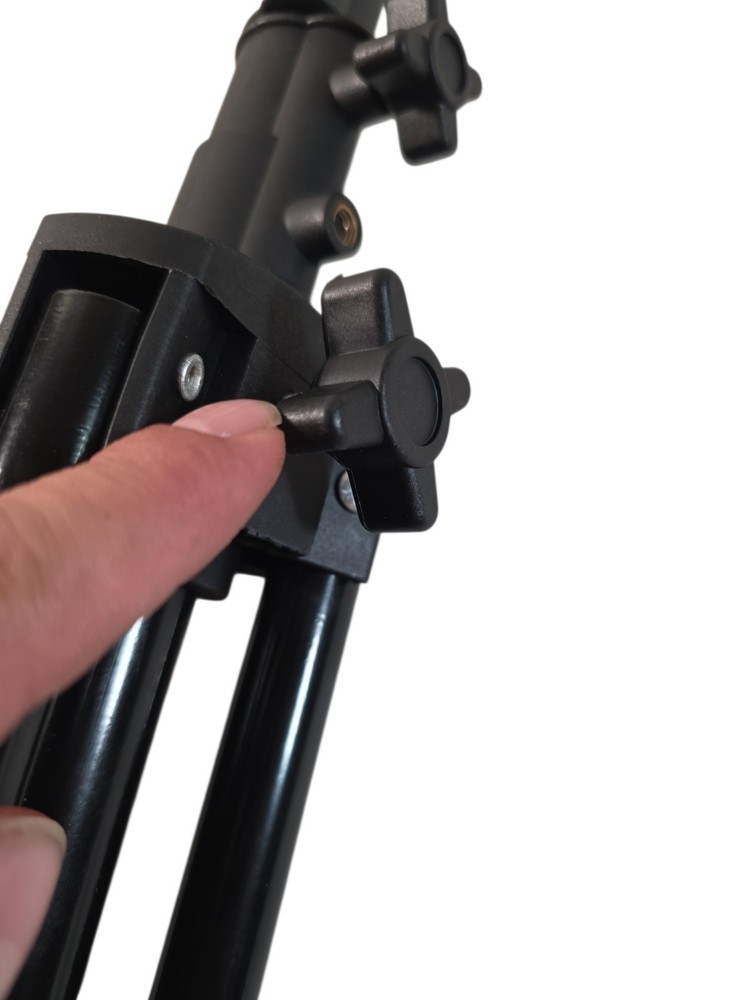 Platinum Pro Studio Flash Kit PT-DPSFK w/2X Stands, Softbox, Reflector Great Con