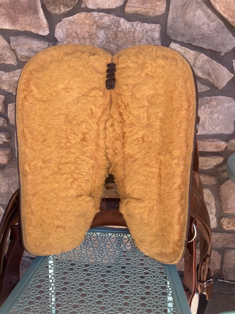 Buffalo Saddle Model 1550