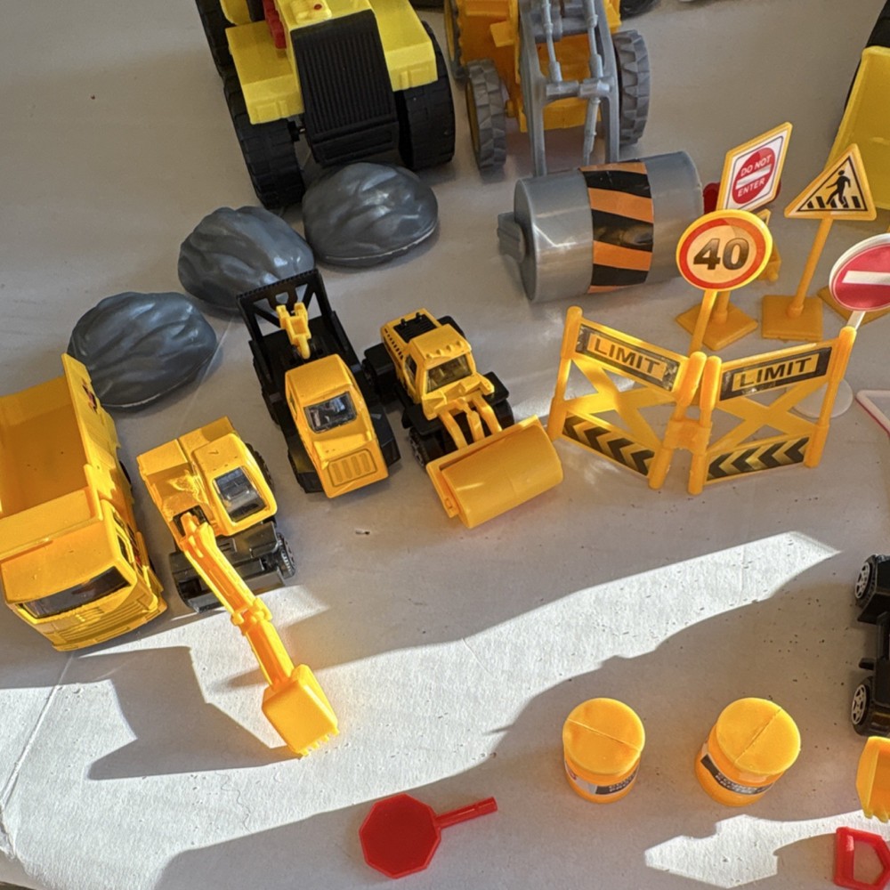 Construction Vehicle Toy Set with Signs & Accessories