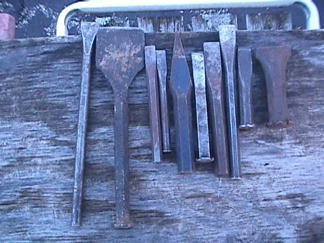 MIXED LOT OLD CHISELS
