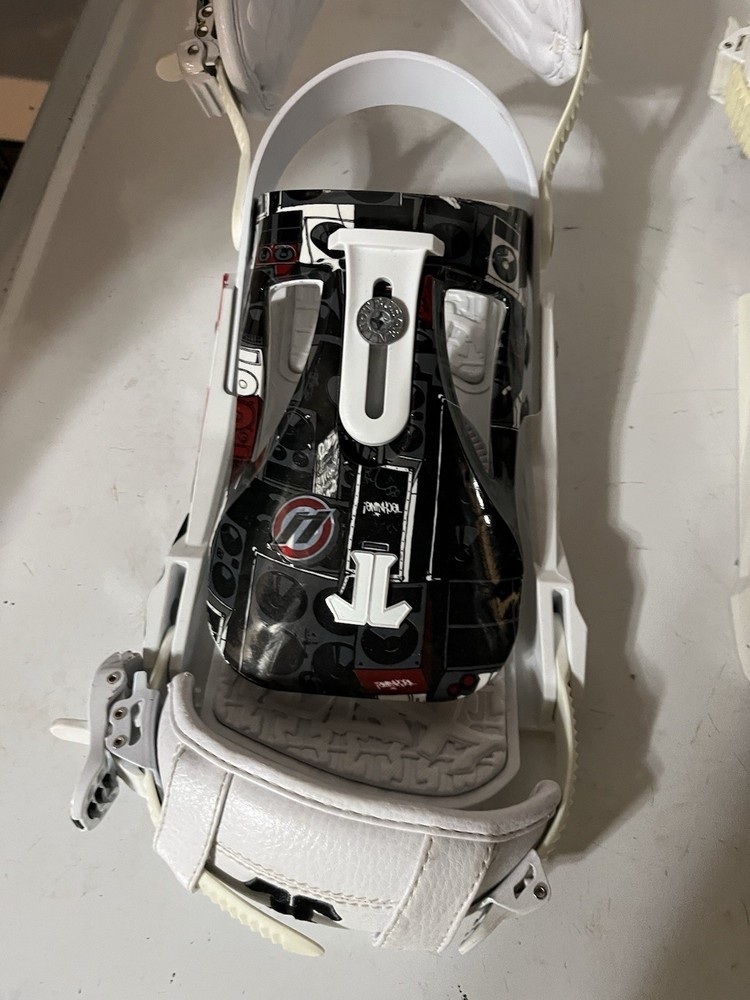 Snowboard Binding Medium