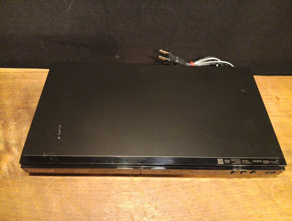 Samsung BD-E5300 Blu-Ray Disc Player Tested & Working