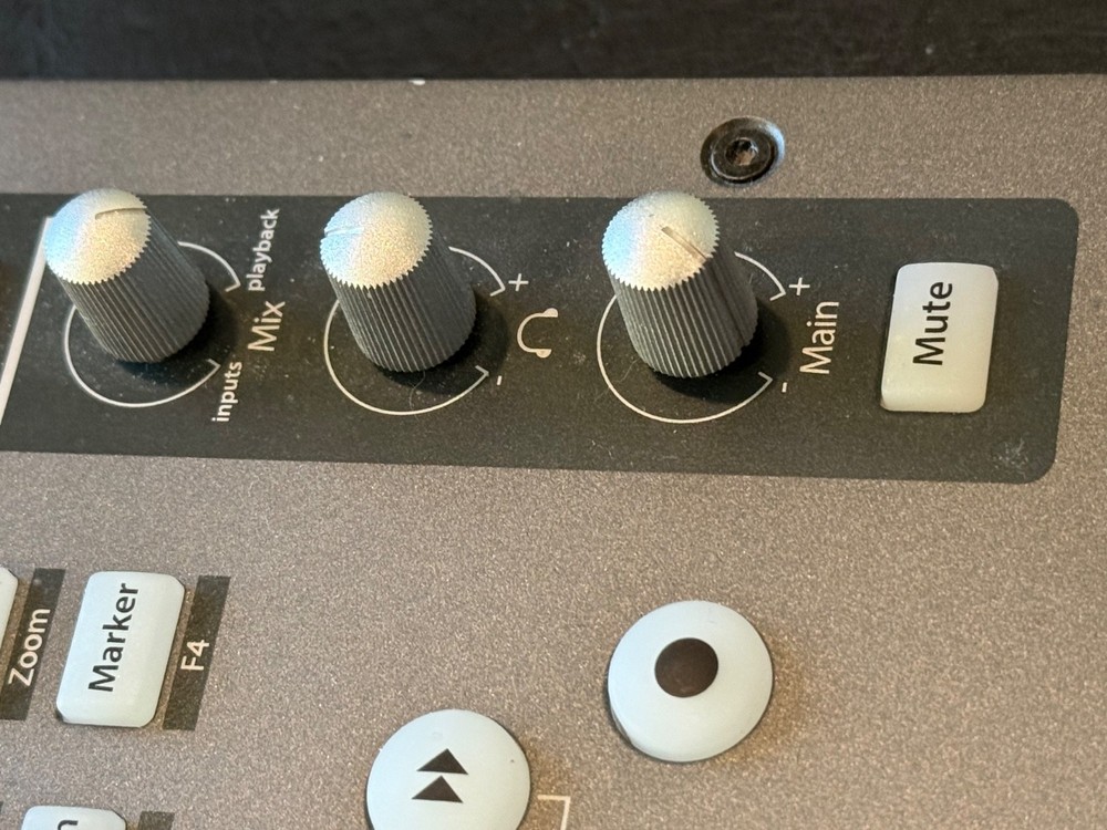 PreSonus ioStation 24c USB-C Audio Interface & DAW Controller – Great condition