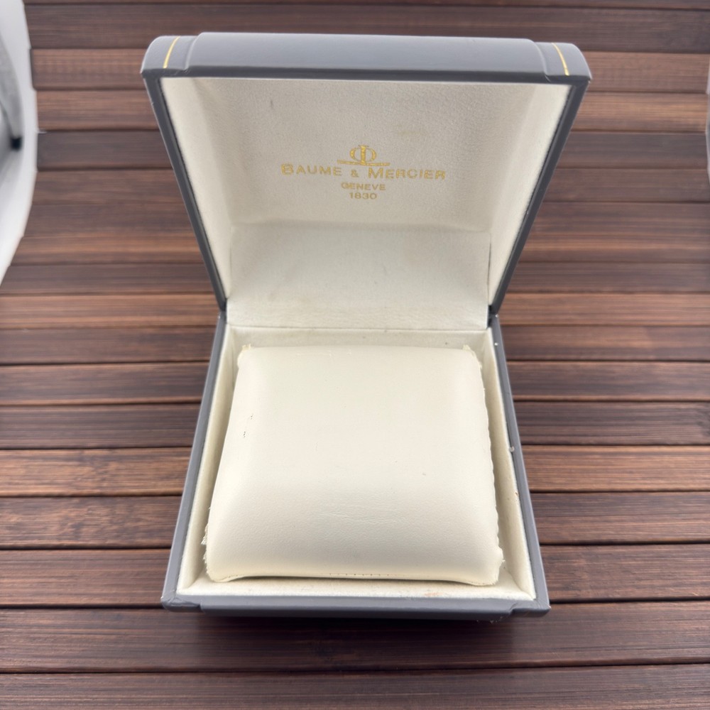 Baume Et Mercier grey box case grey rare