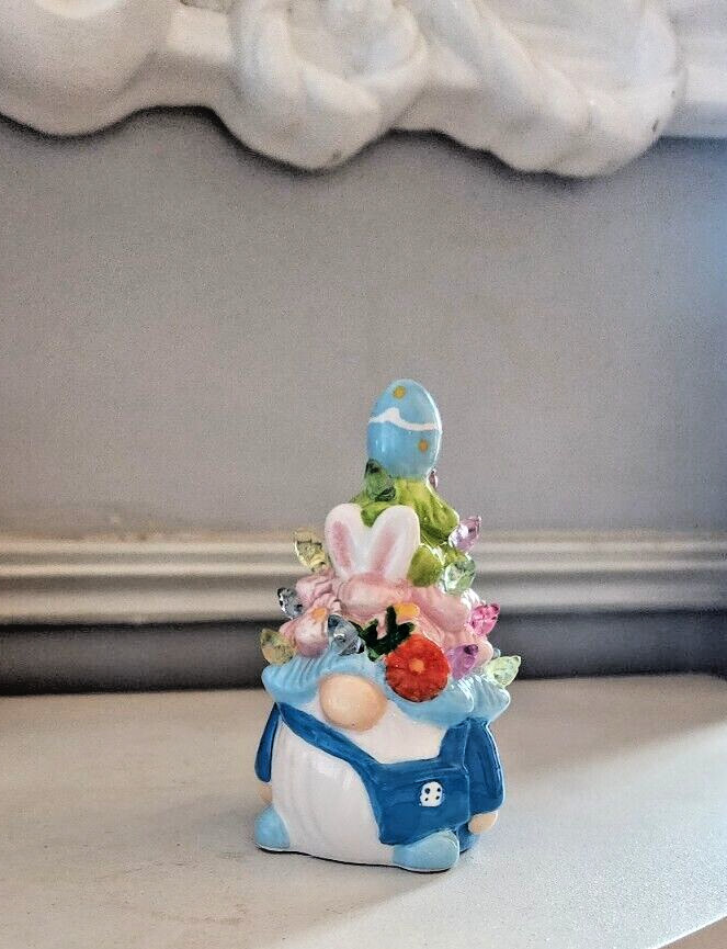 Gnome, Mini, Light up 4.5"x2.25", NIB, Easter Christmas Tree