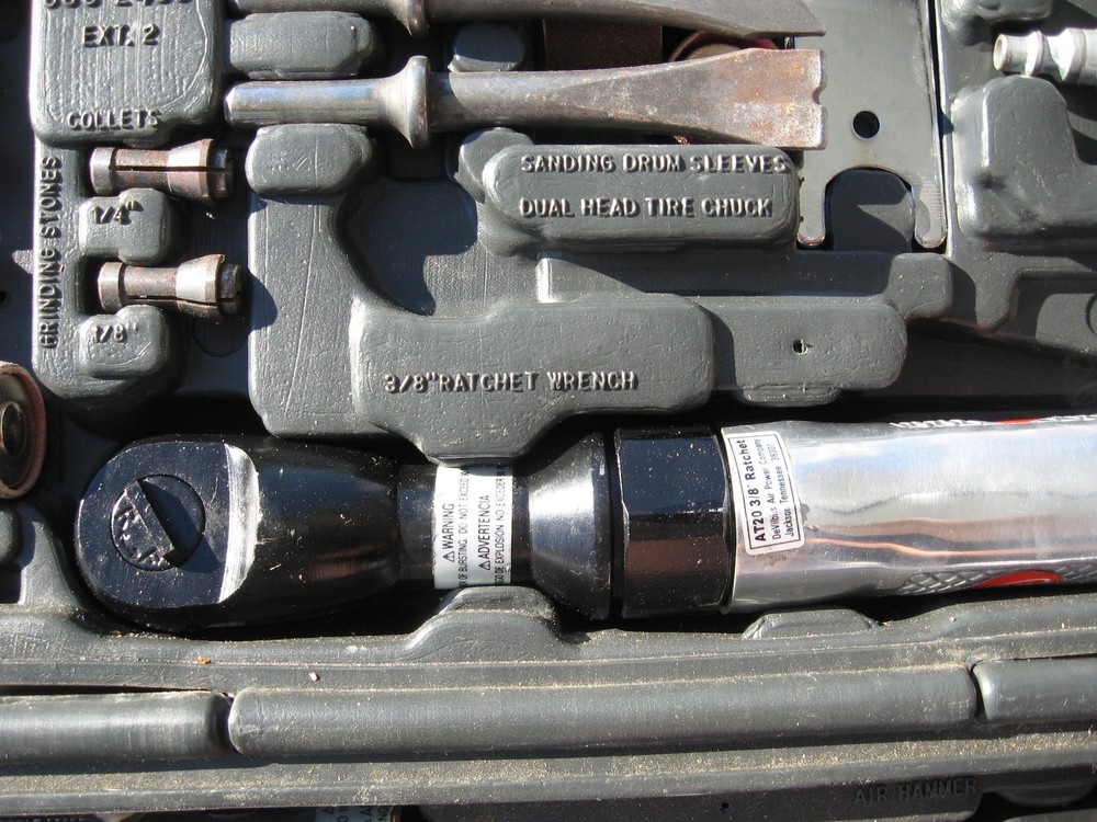 DeVilbiss DAPC Pneumatic Tool Kit ATK70, Impact, Grinder, Ratchet, Chisel,Duster