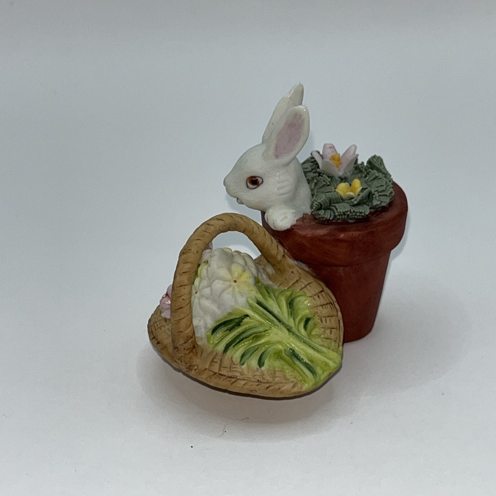 Enesco Bunny Rabbit Porcelain/Ceramic figure