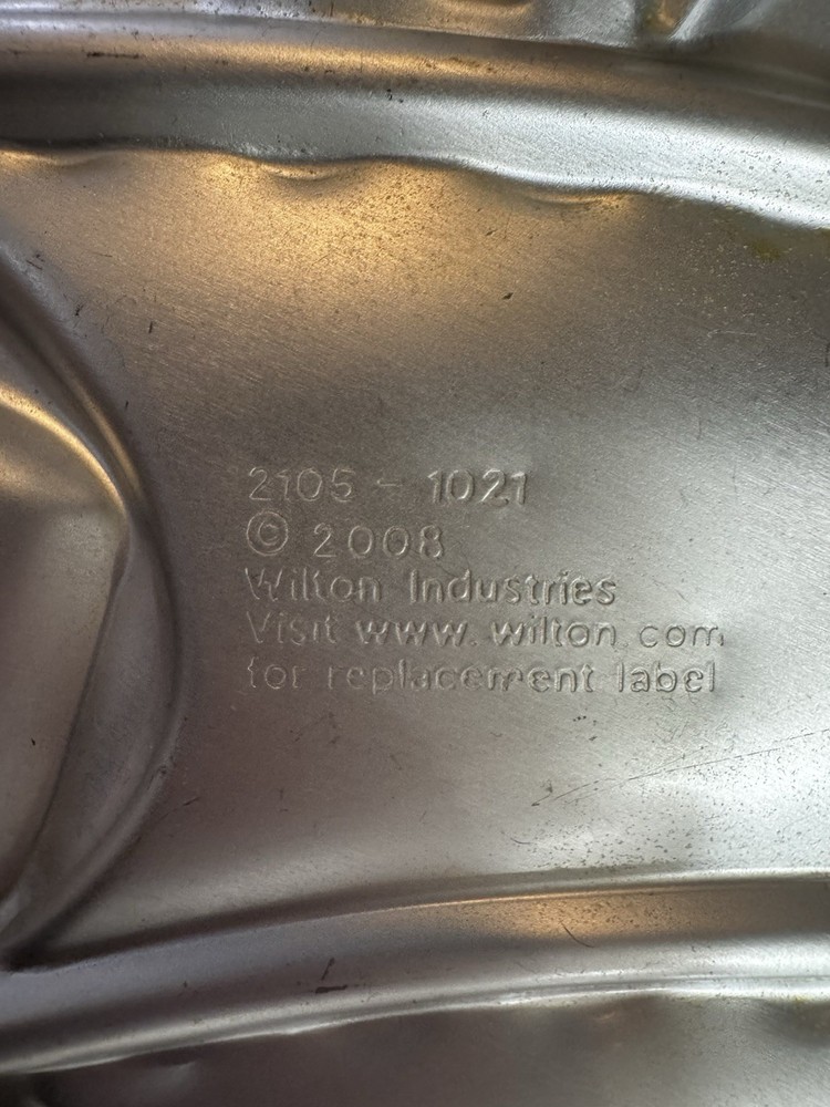 WILTON PIRATE SHIP CAKE PAN